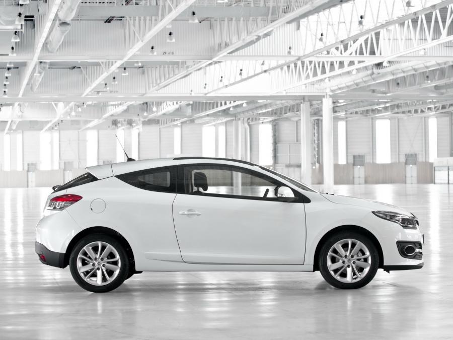  Renault Megane Coupe 2014 года  (фото 6 из 8)